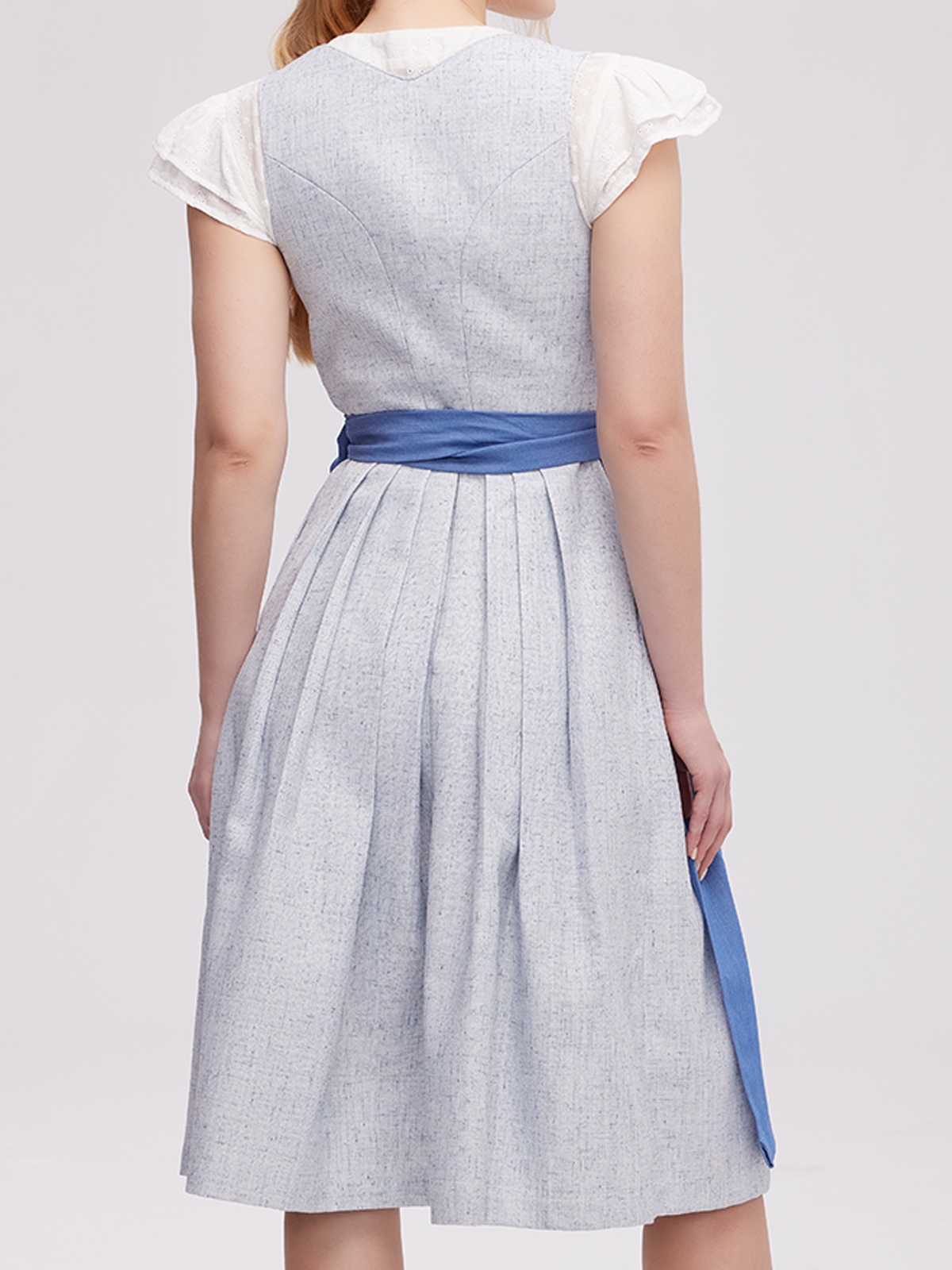 Dirndl in modernem Design