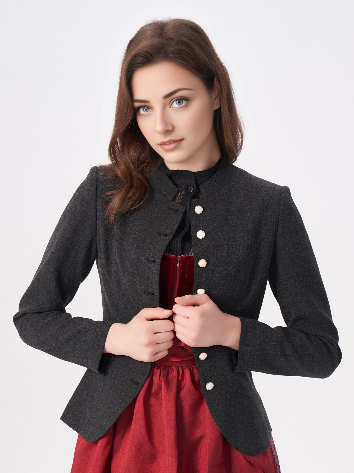 Dirndl mit schwarzer Jacke