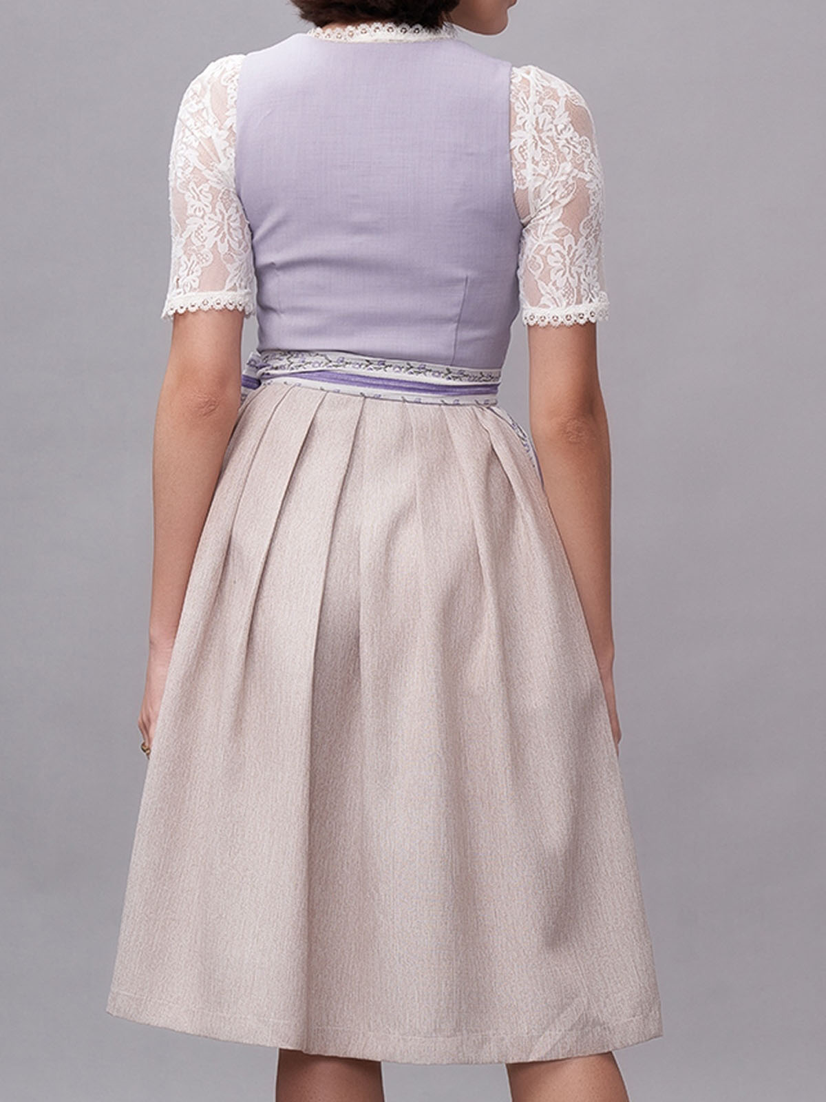 Dirndl in Lila