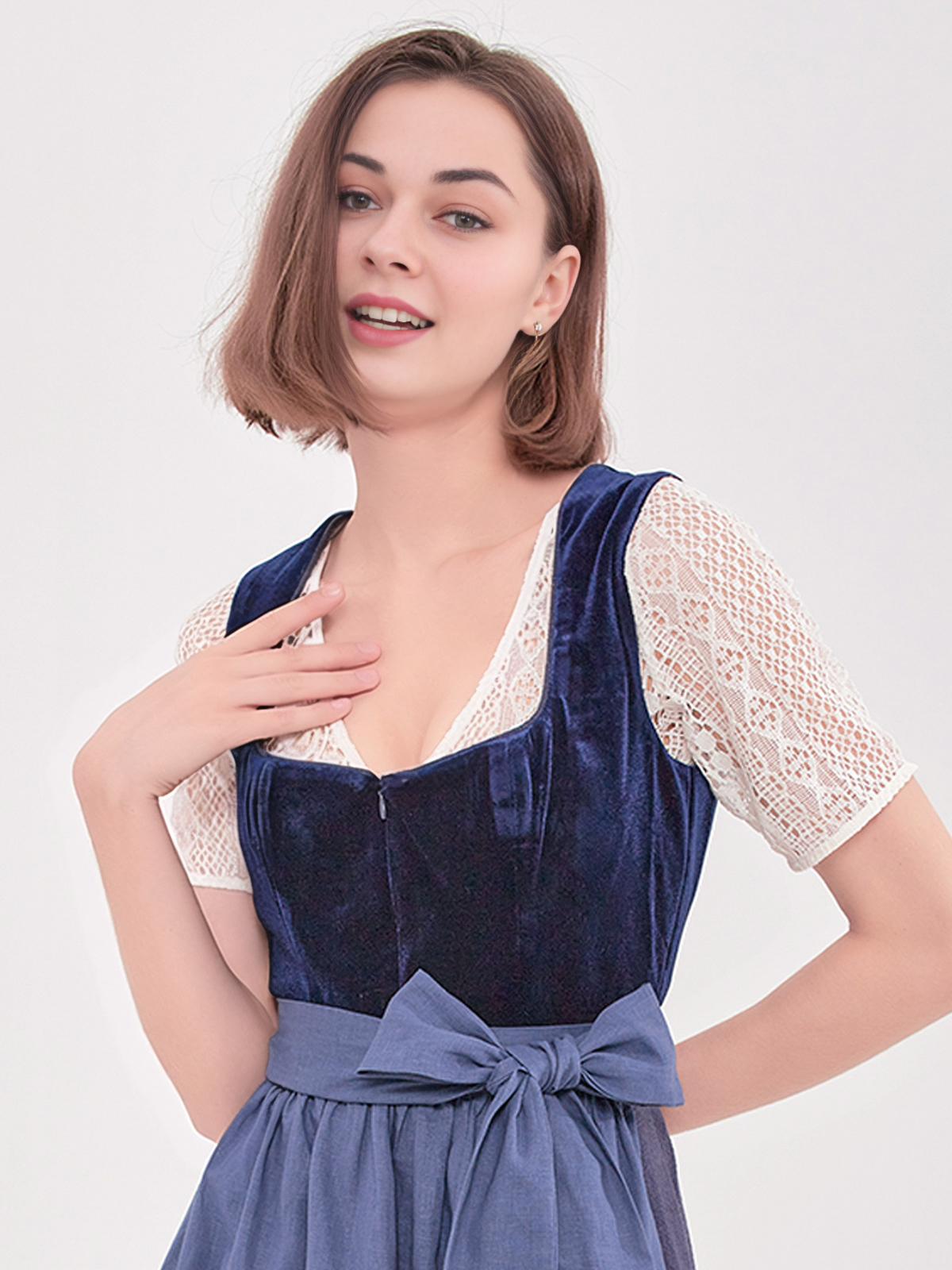 Dirndl in Blau