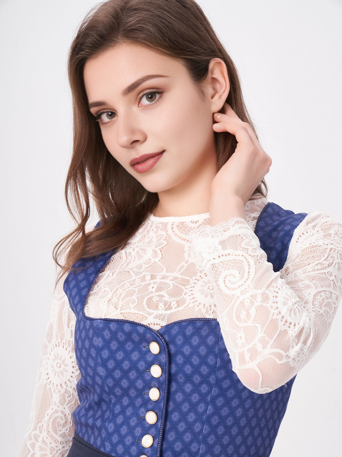 Modernes Dirndl in Blau