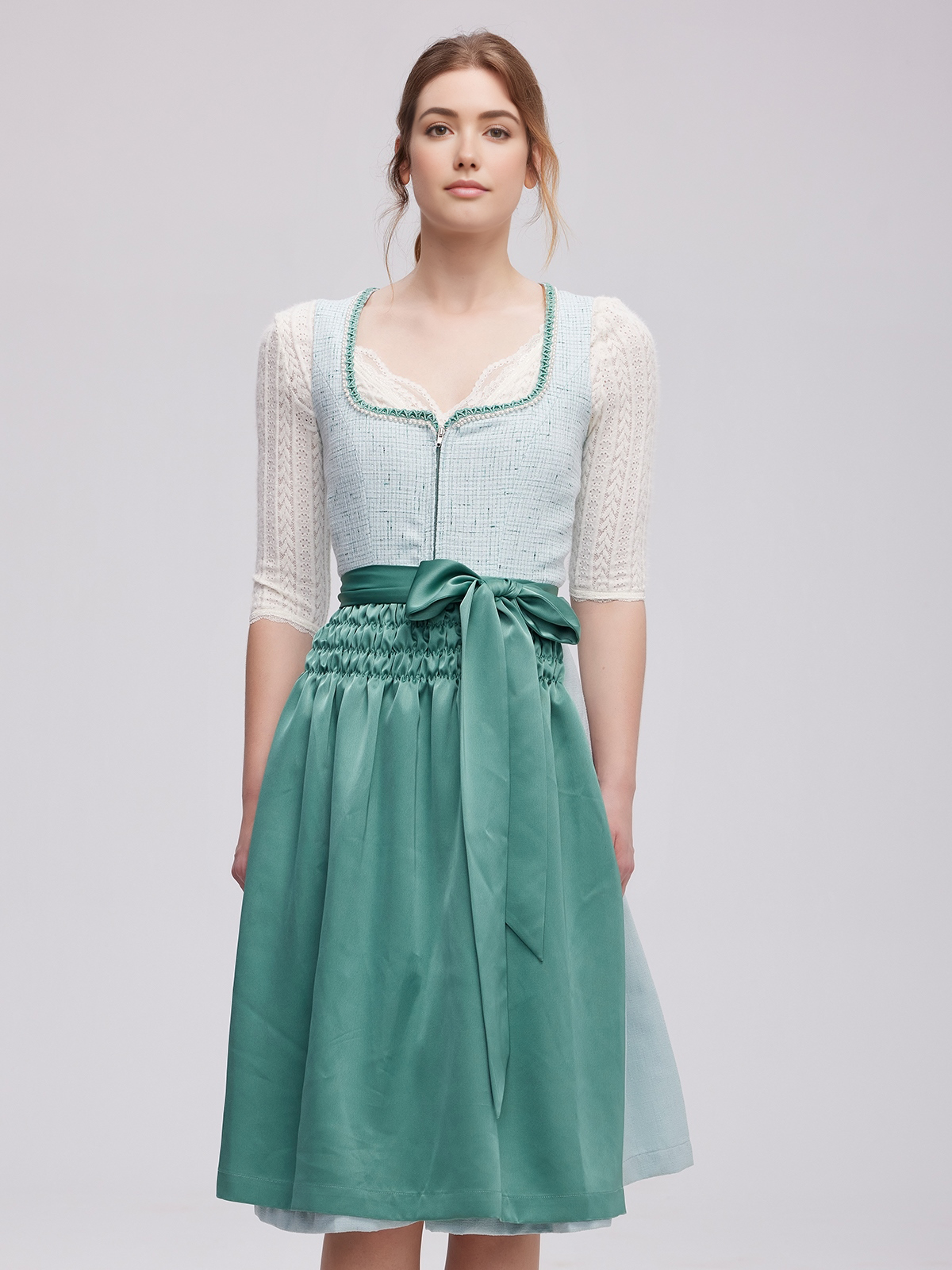 Dirndl Bluse Langarm in Grün