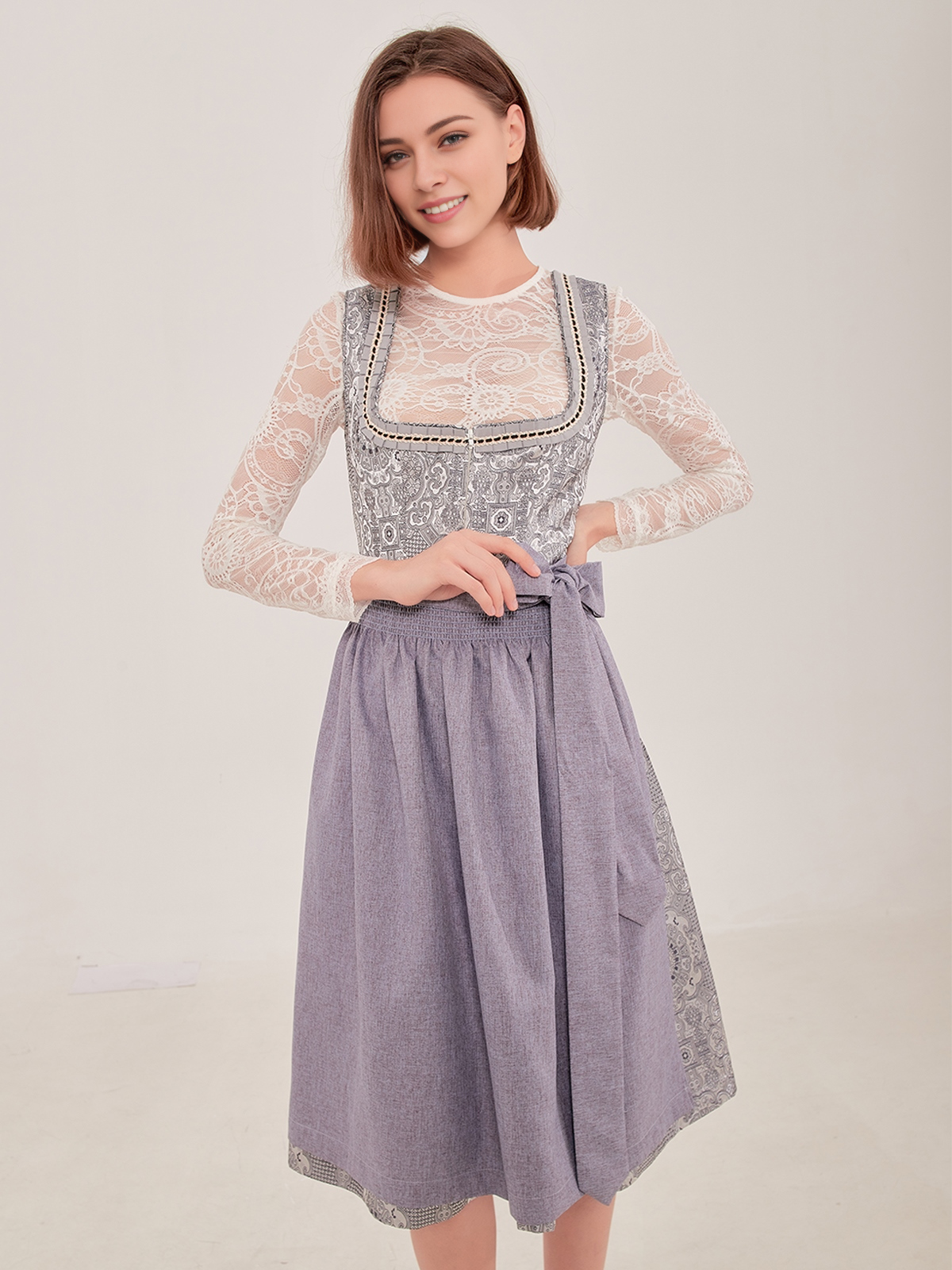 Dirndl Alpenglanz in Grau