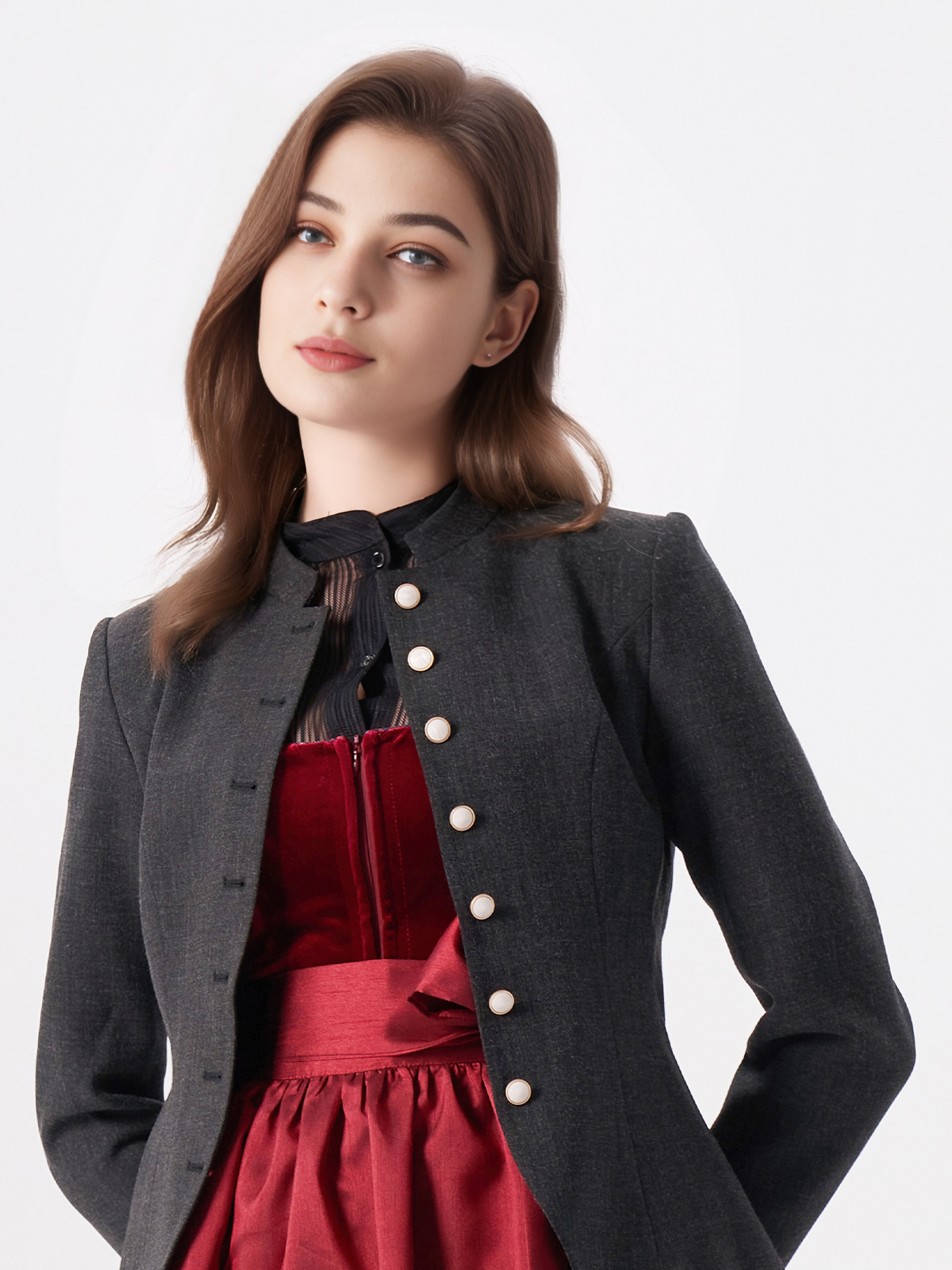 Stylisches Dirndl-Outfit mit Lederjacke